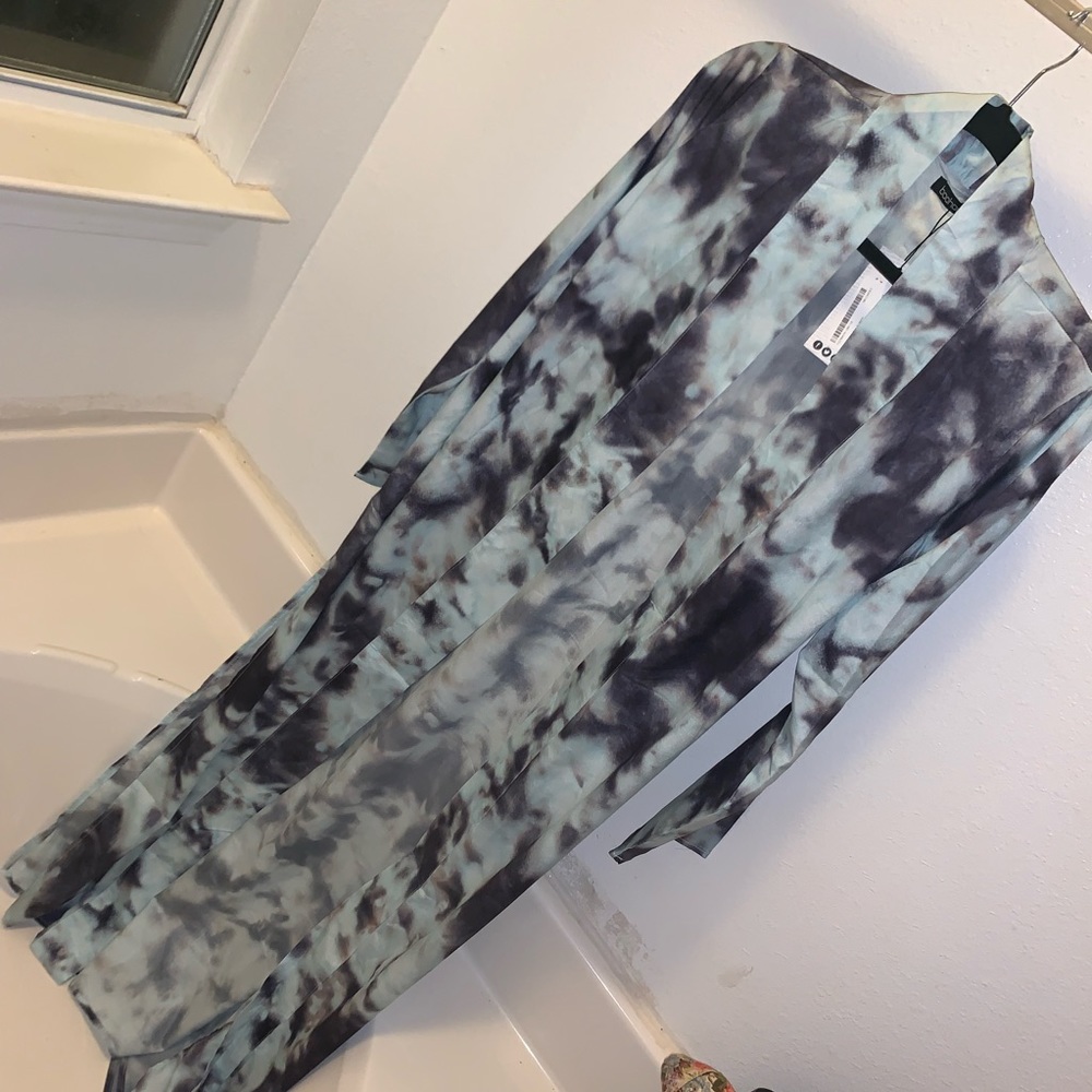 Boohoo Satin duster size 6 SOLD OUT ONLINE - Picture 2 of 5